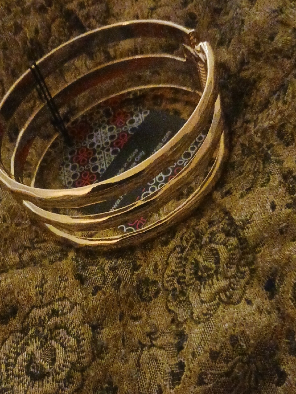 Gold-Tone Stackable Women's Bangle Bracelet Set